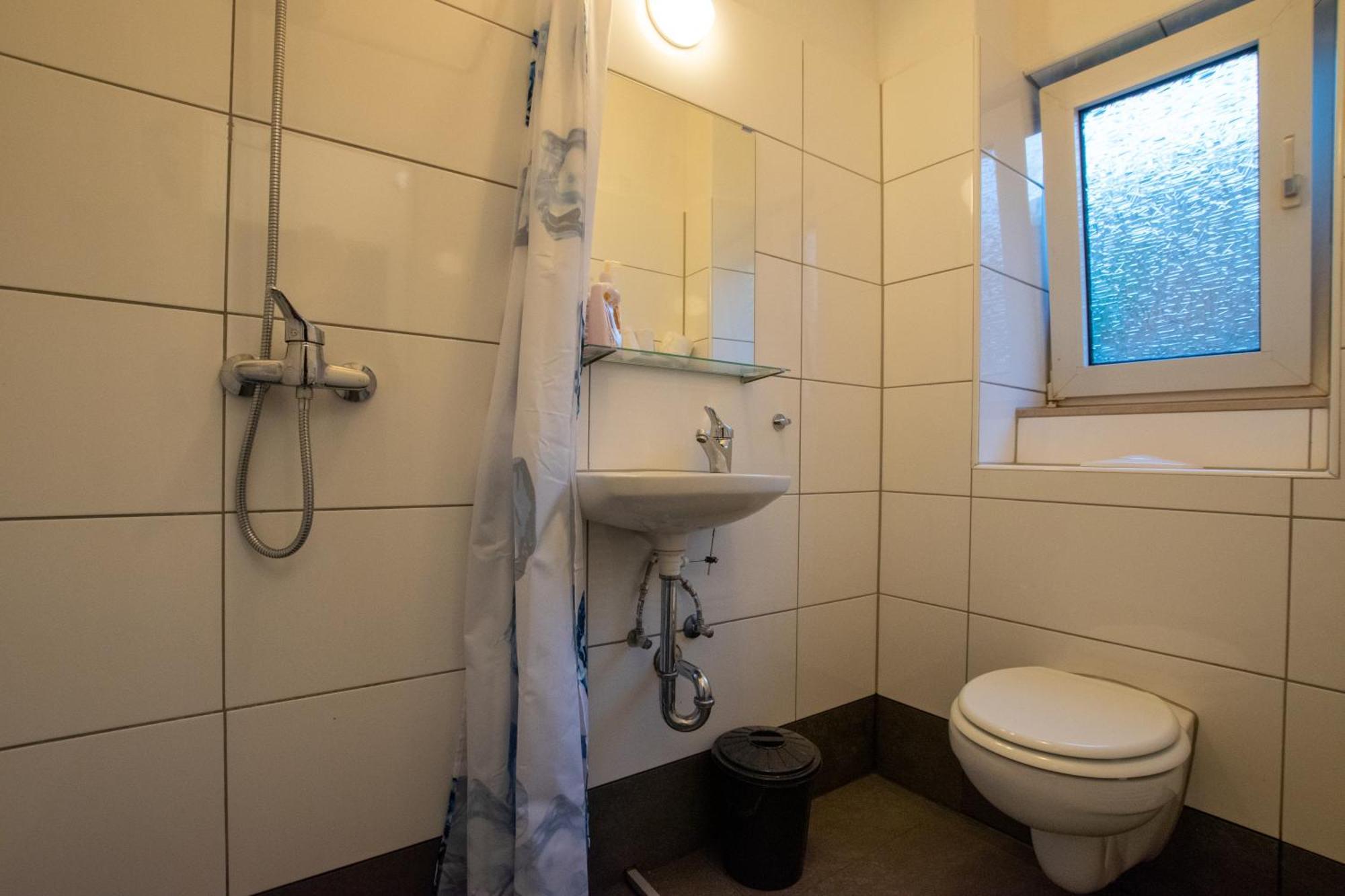 Tolstov-hotels Spacious House Appartement Düsseldorf