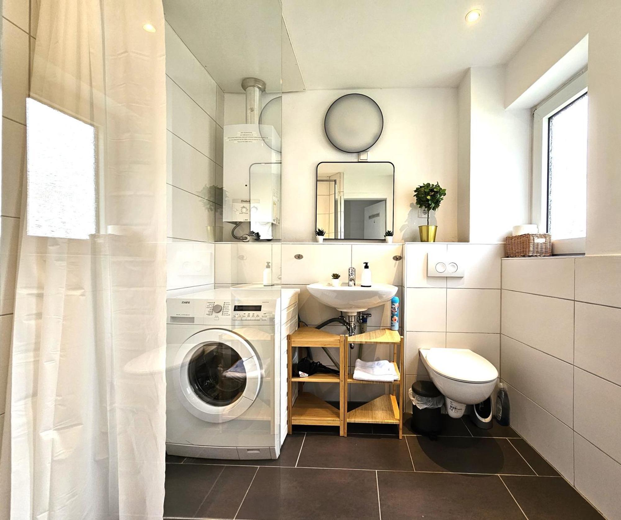 Appartement Tolstov-hotels Spacious House Düsseldorf