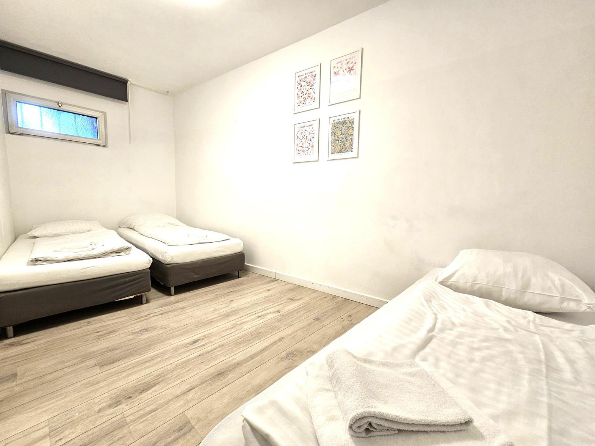 Tolstov-hotels Spacious House Appartement Düsseldorf