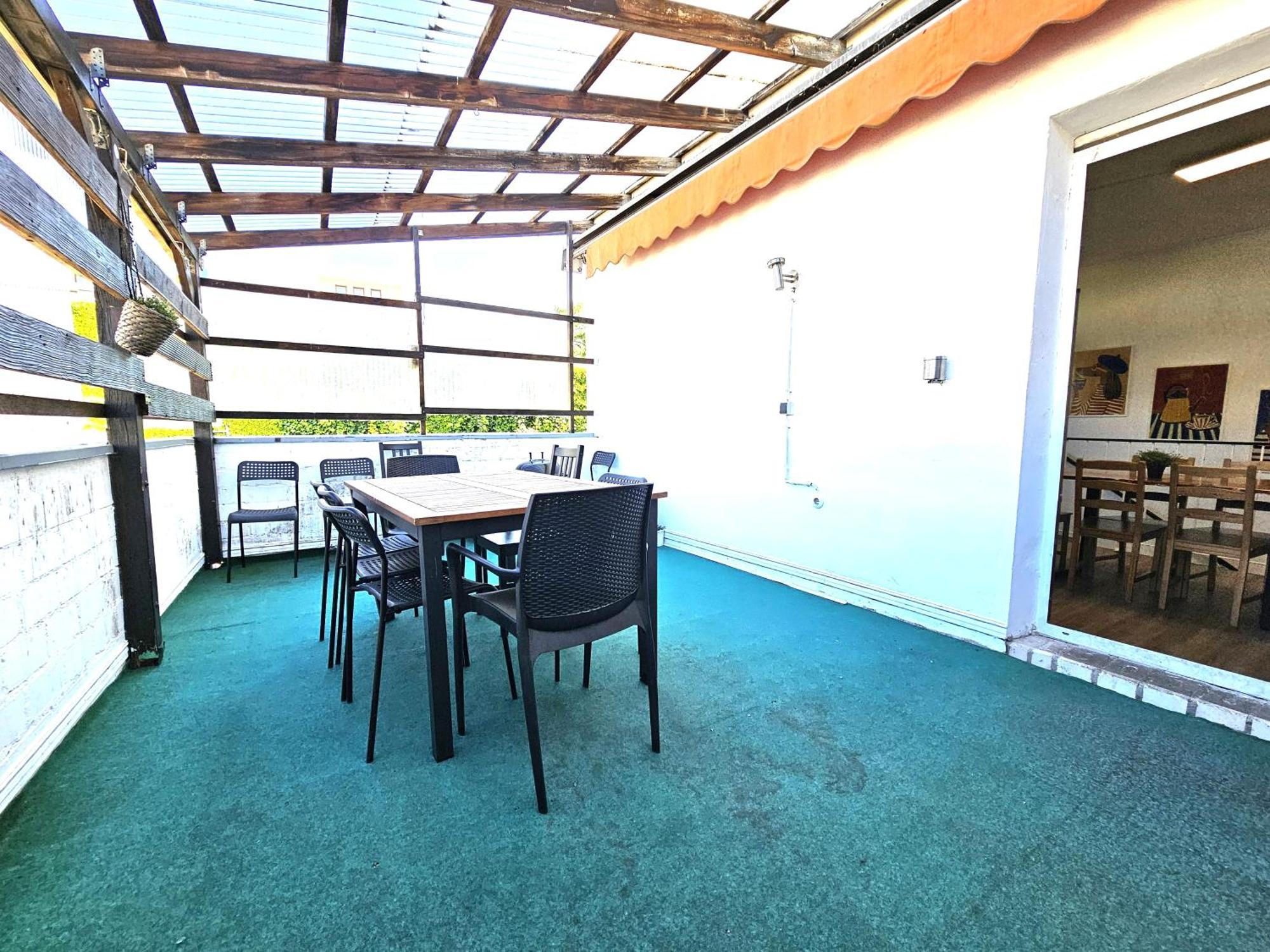 Appartement Tolstov-hotels Spacious House *