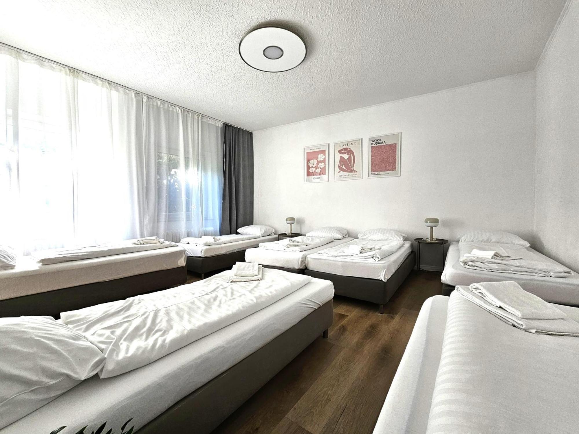 Tolstov-hotels Spacious House Appartement Düsseldorf