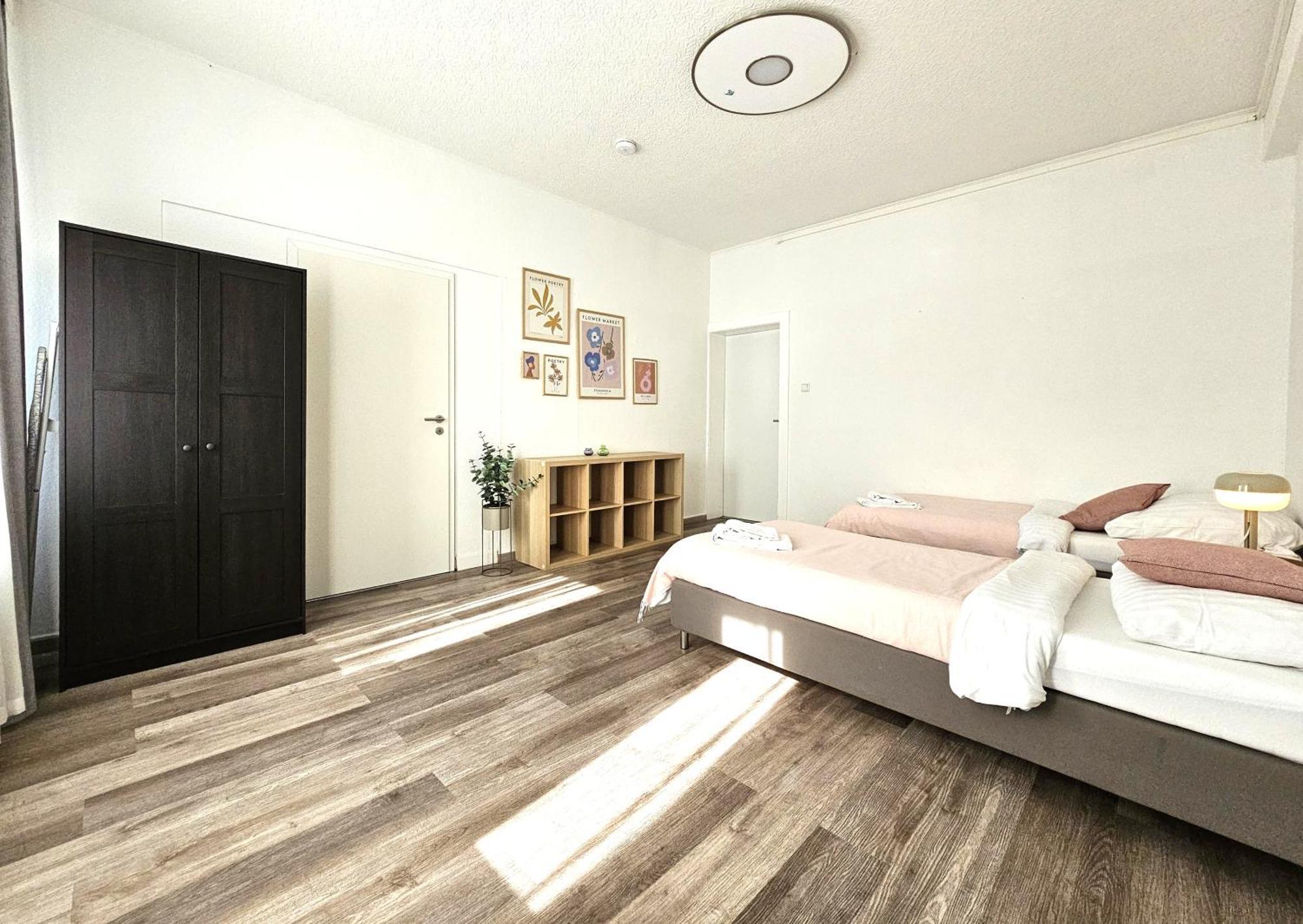 Tolstov-hotels Spacious House *